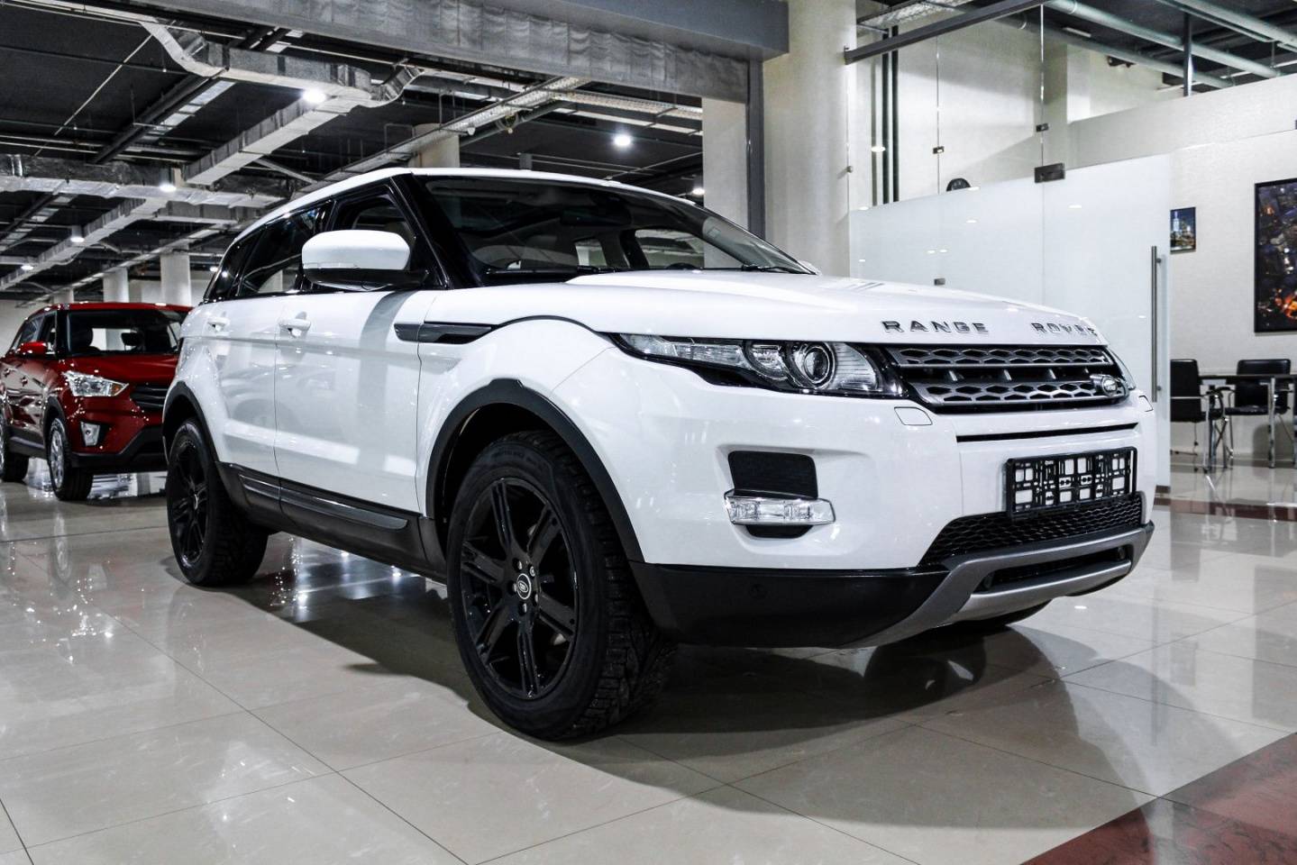 Купить Range Rover Evoque с пробегом